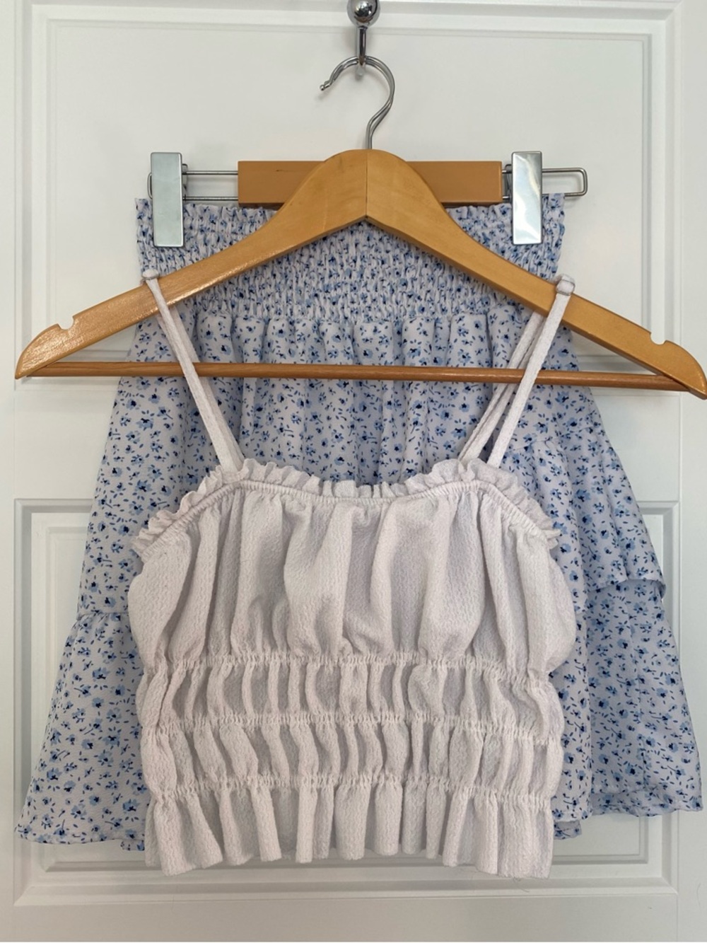 White Smocked Cropped Tank Top and Blue Floral Skirt Outfit Size Small - Picture 2 of 15
